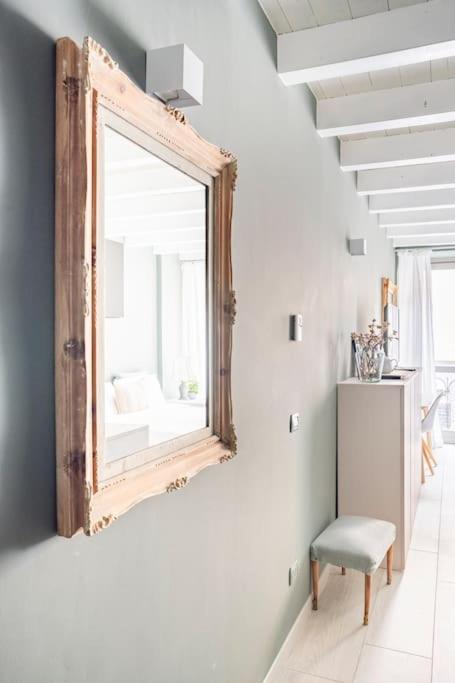 Bergamo Center Suite Mia - Modern & Green + Wifi エクステリア 写真
