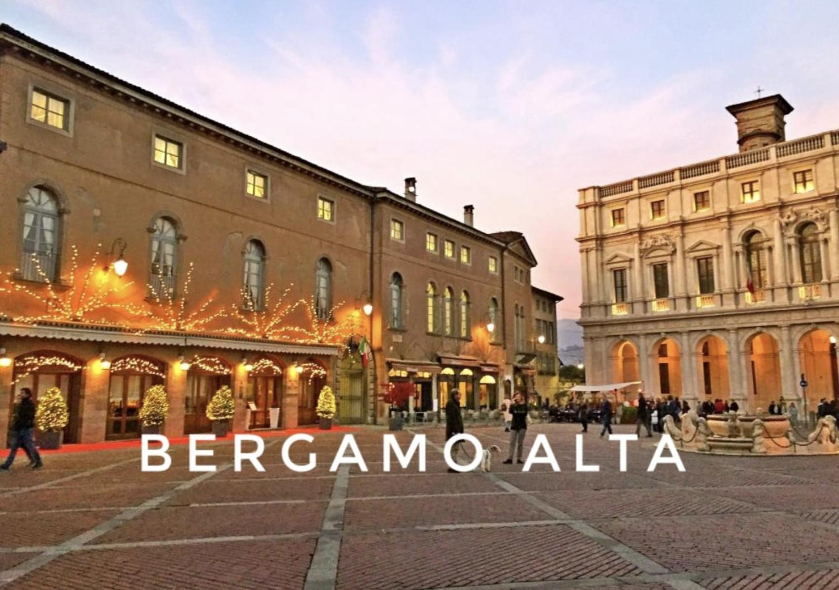 Bergamo Center Suite Mia - Modern & Green + Wifi エクステリア 写真
